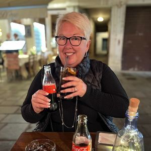 Meet your Posher, Genevieve